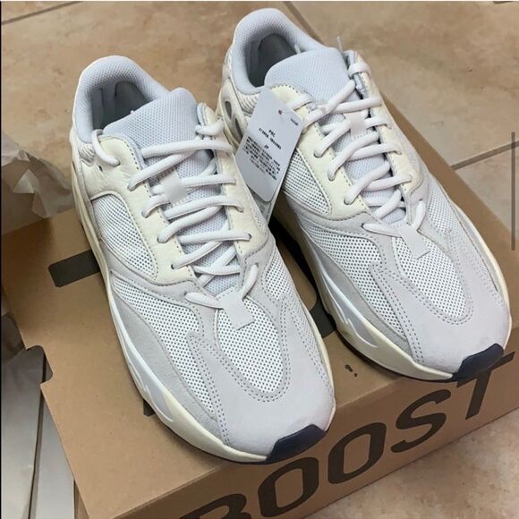 YEEZY BOOST 700 ANALOG main image 9
